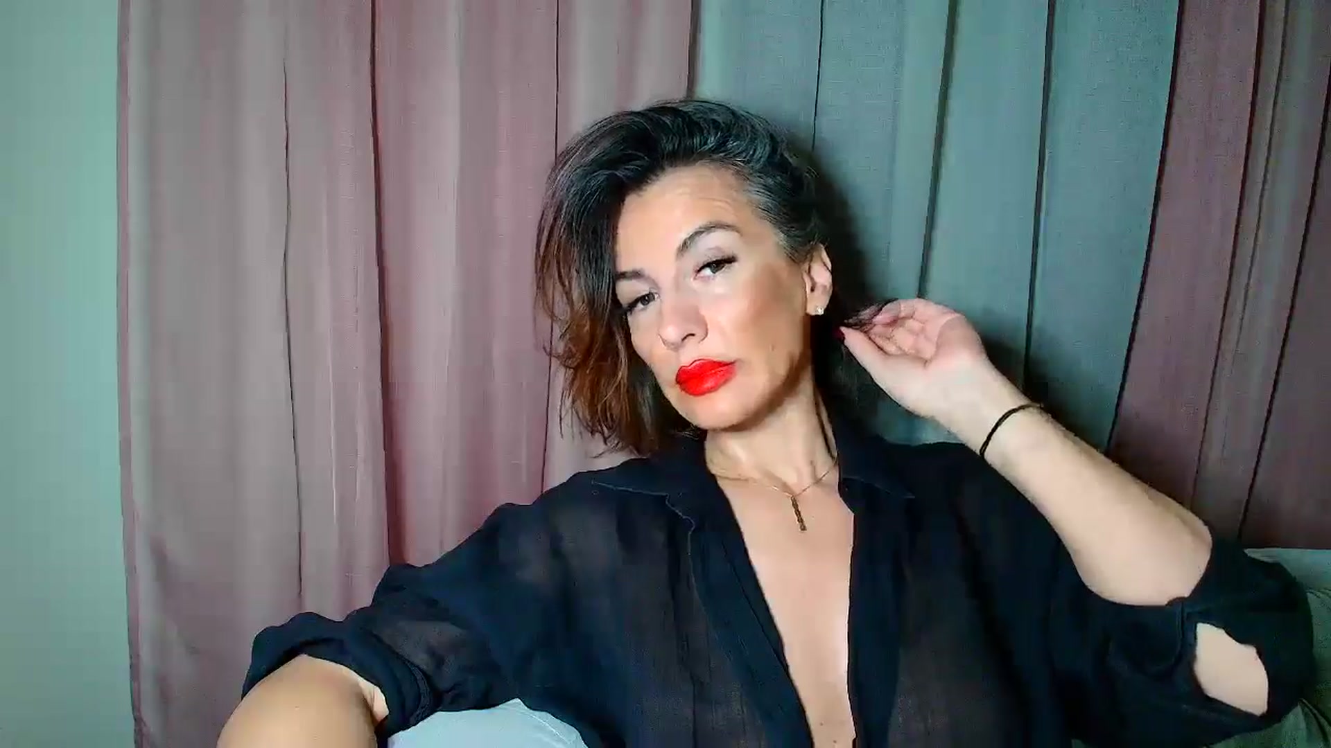 Gallery image thumbnail from Aarte_miss's myfreecams stream on, 12/07/2024, 22:50 image 5 of 20