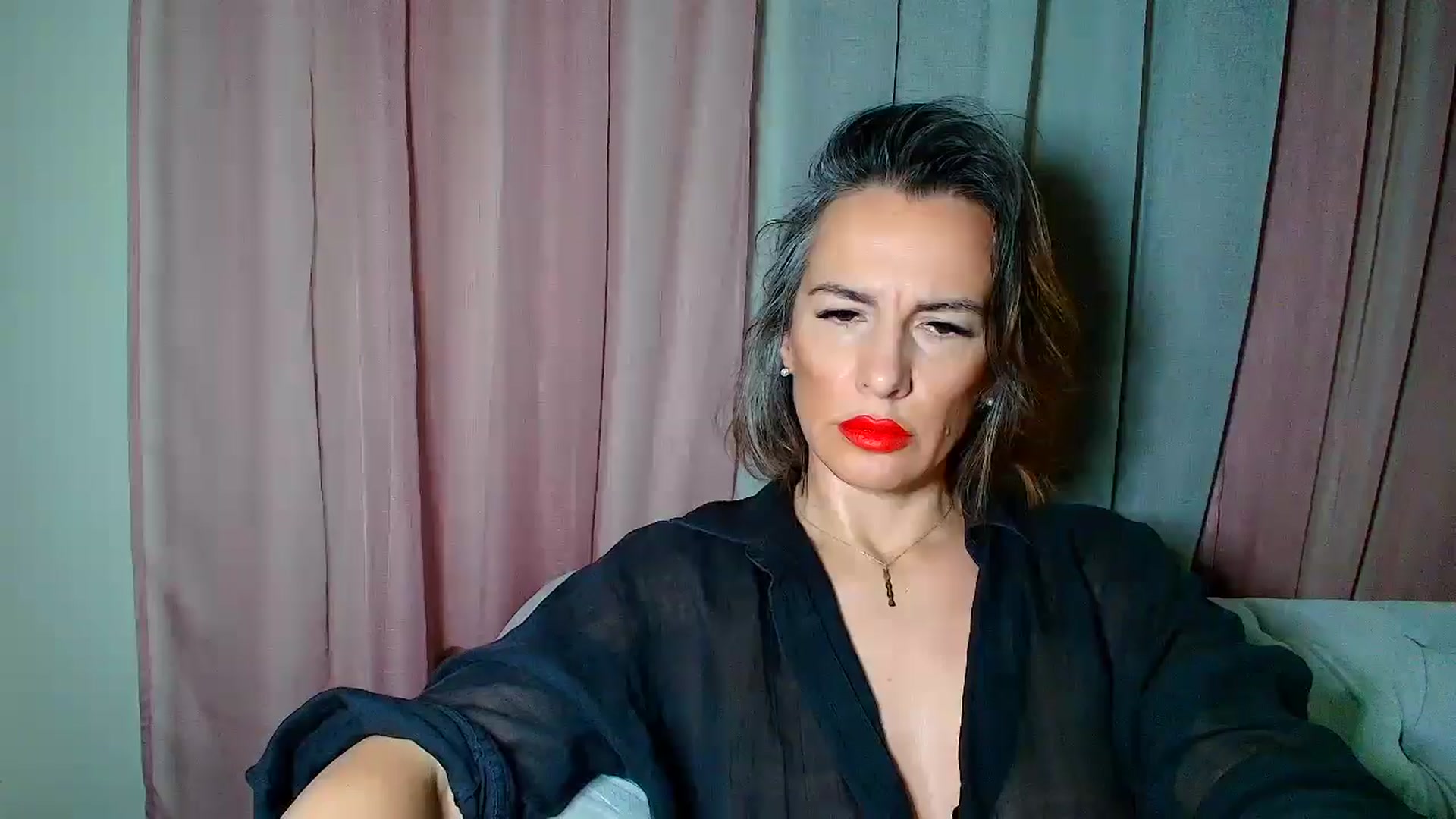 Gallery image thumbnail from Aarte_miss's myfreecams stream on, 12/07/2024, 22:50 image 10 of 20