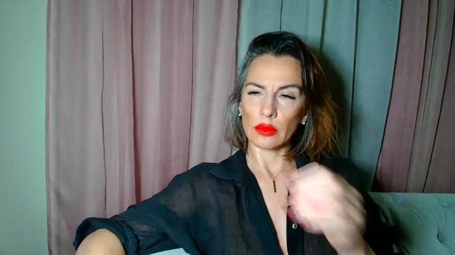 Gallery image thumbnail from Aarte_miss's myfreecams stream on, 12/07/2024, 22:50 image 1 of 20
