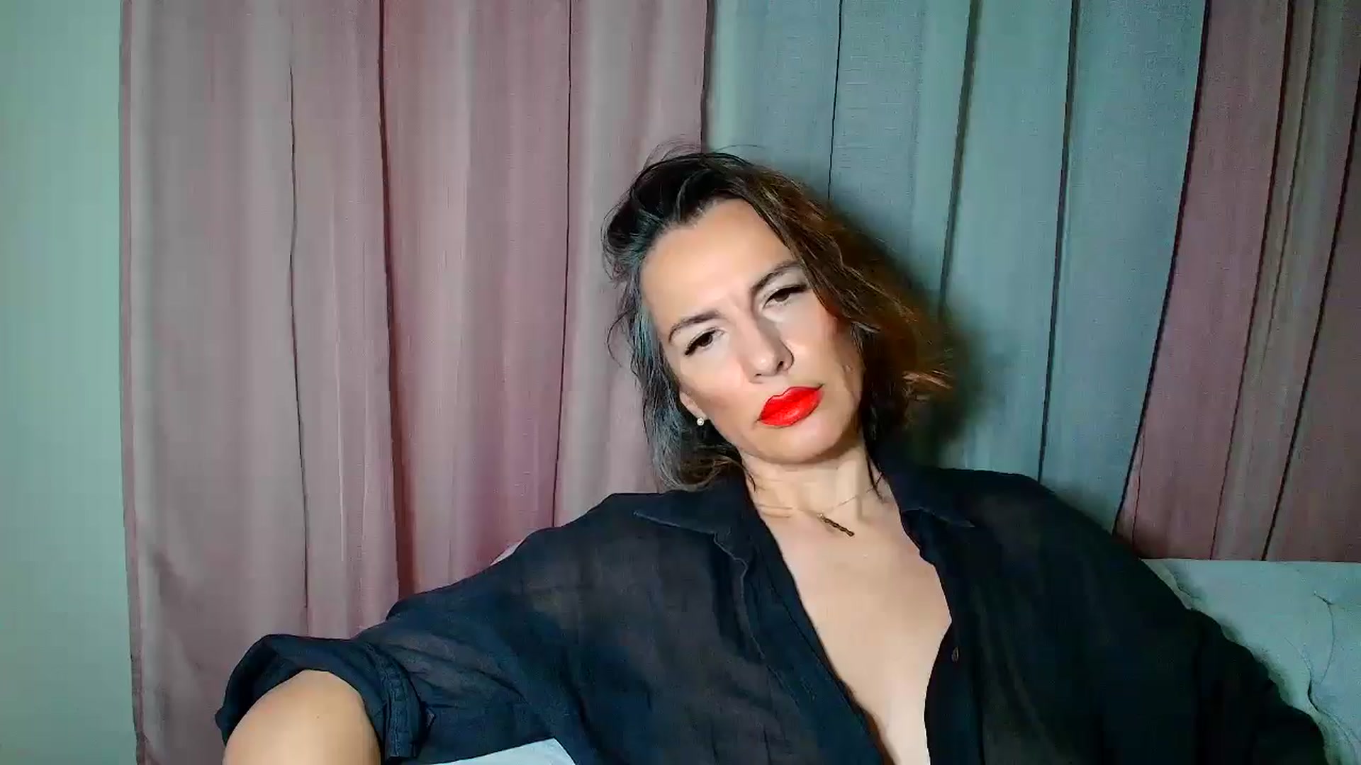 Gallery image thumbnail from Aarte_miss's myfreecams stream on, 12/07/2024, 22:50 image 17 of 20