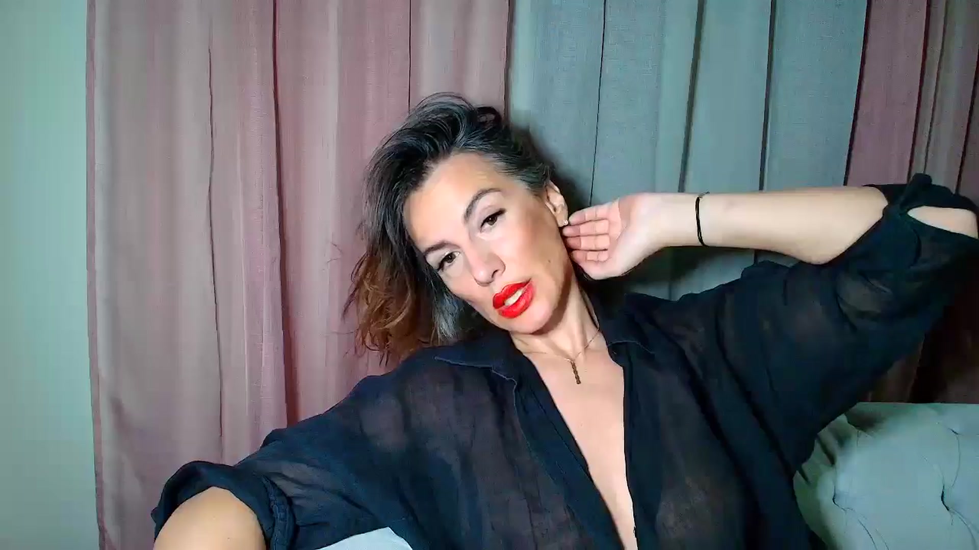 Gallery image thumbnail from Aarte_miss's myfreecams stream on, 12/07/2024, 22:50 image 3 of 20