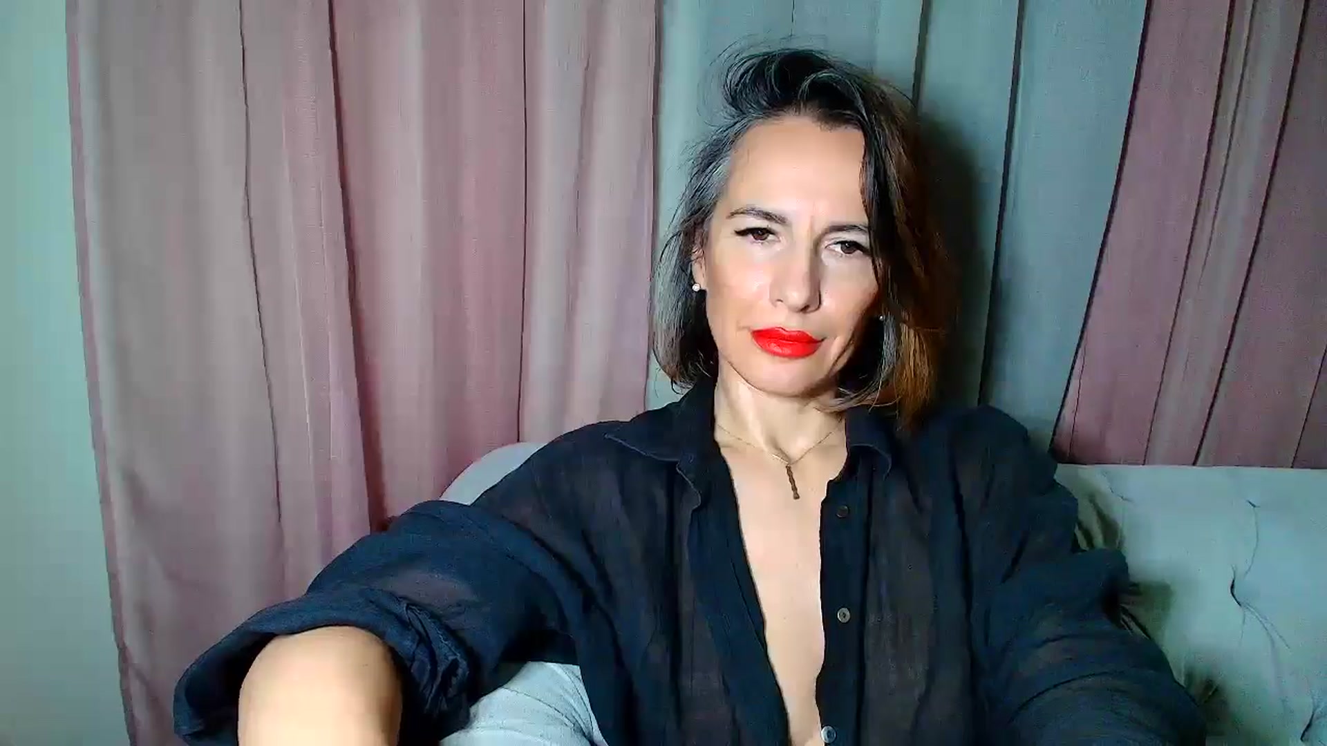 Gallery image thumbnail from Aarte_miss's myfreecams stream on, 12/08/2024, 24:01 image 15 of 20