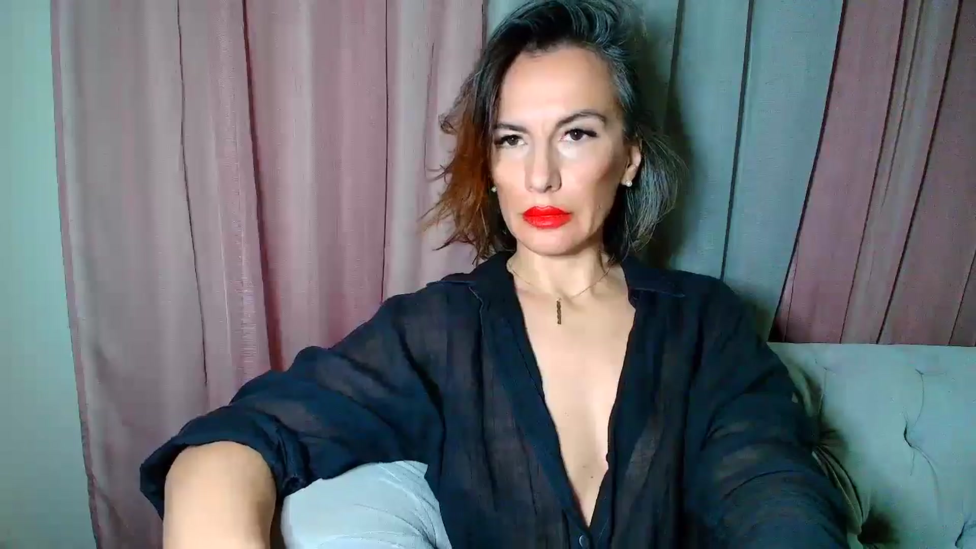 Gallery image thumbnail from Aarte_miss's myfreecams stream on, 12/08/2024, 24:01 image 18 of 20
