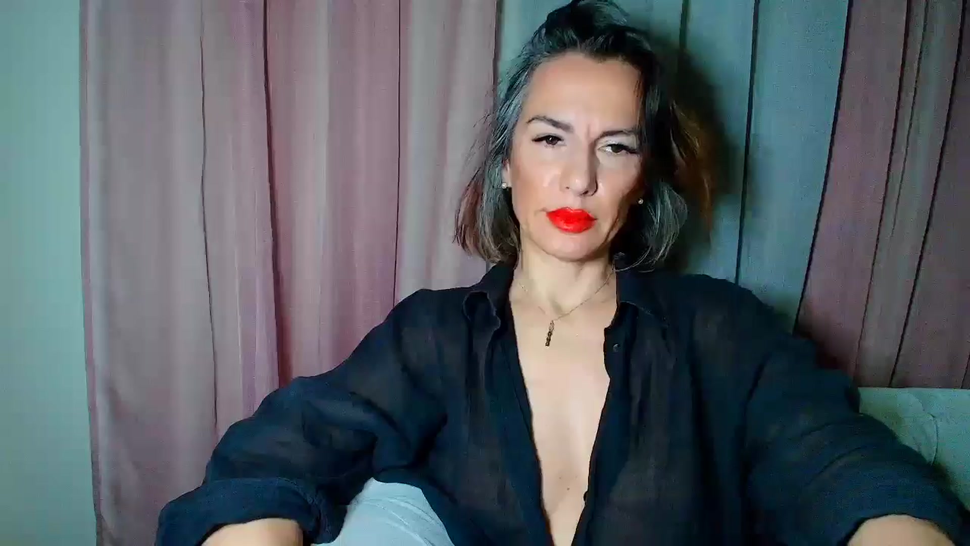 Gallery image thumbnail from Aarte_miss's myfreecams stream on, 12/08/2024, 24:01 image 1 of 20
