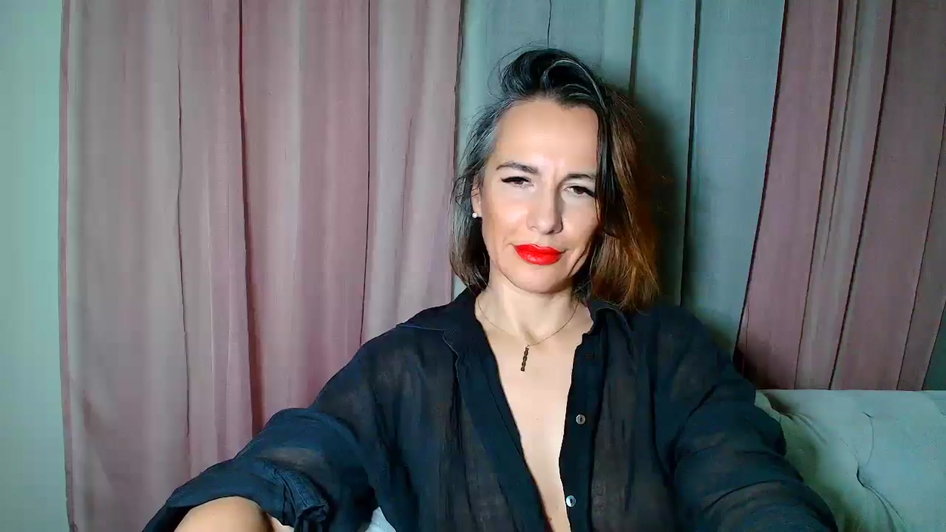 Gallery image thumbnail from Aarte_miss's myfreecams stream on, 12/08/2024, 02:34 image 2 of 20