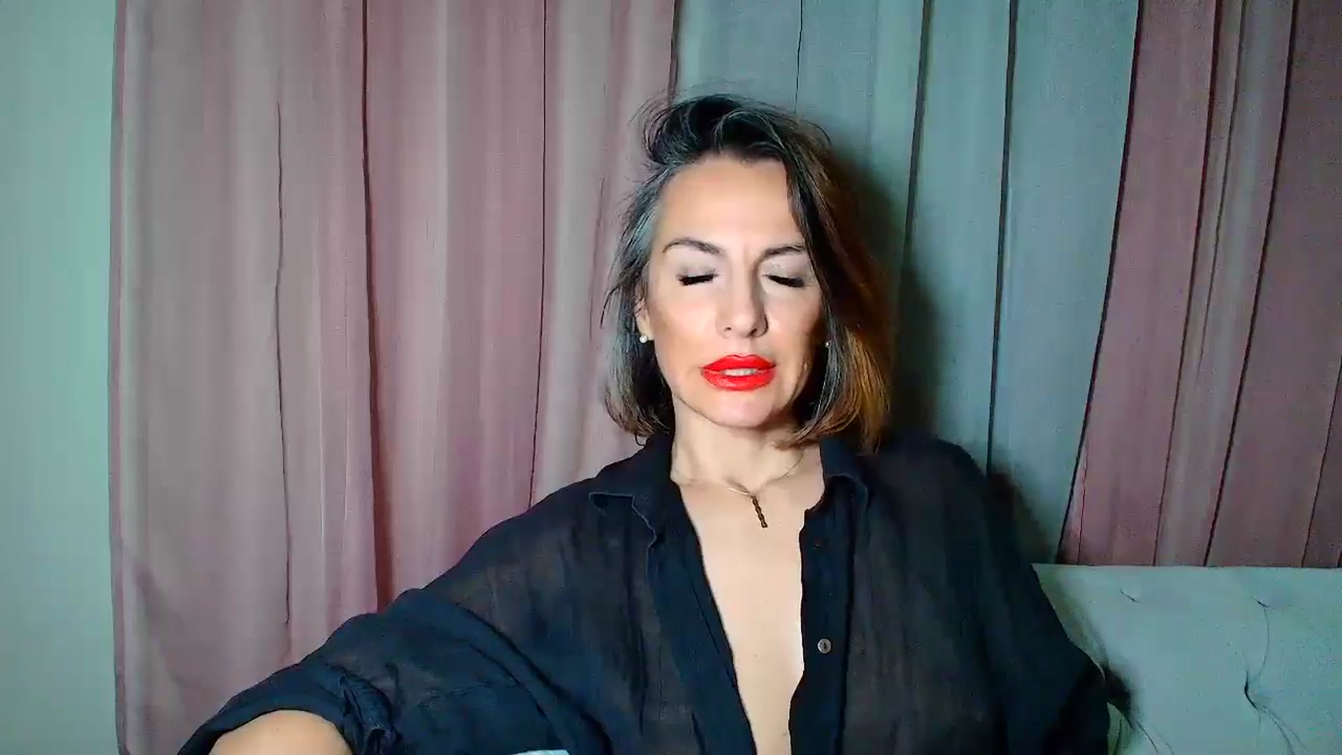 Gallery image thumbnail from Aarte_miss's myfreecams stream on, 12/08/2024, 02:34 image 7 of 20
