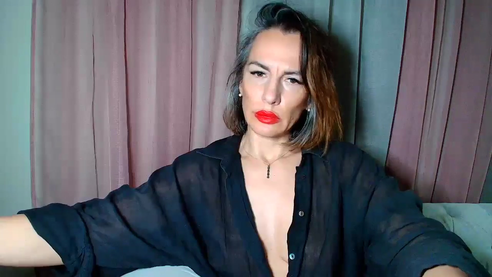 Gallery image thumbnail from Aarte_miss's myfreecams stream on, 12/08/2024, 02:34 image 4 of 20