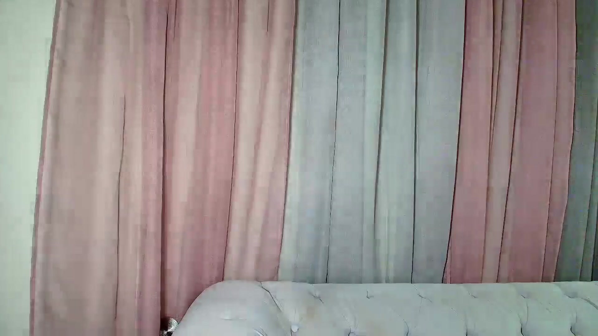 Gallery image thumbnail from Aarte_miss's myfreecams stream on, 12/12/2024, 23:10 image 8 of 20