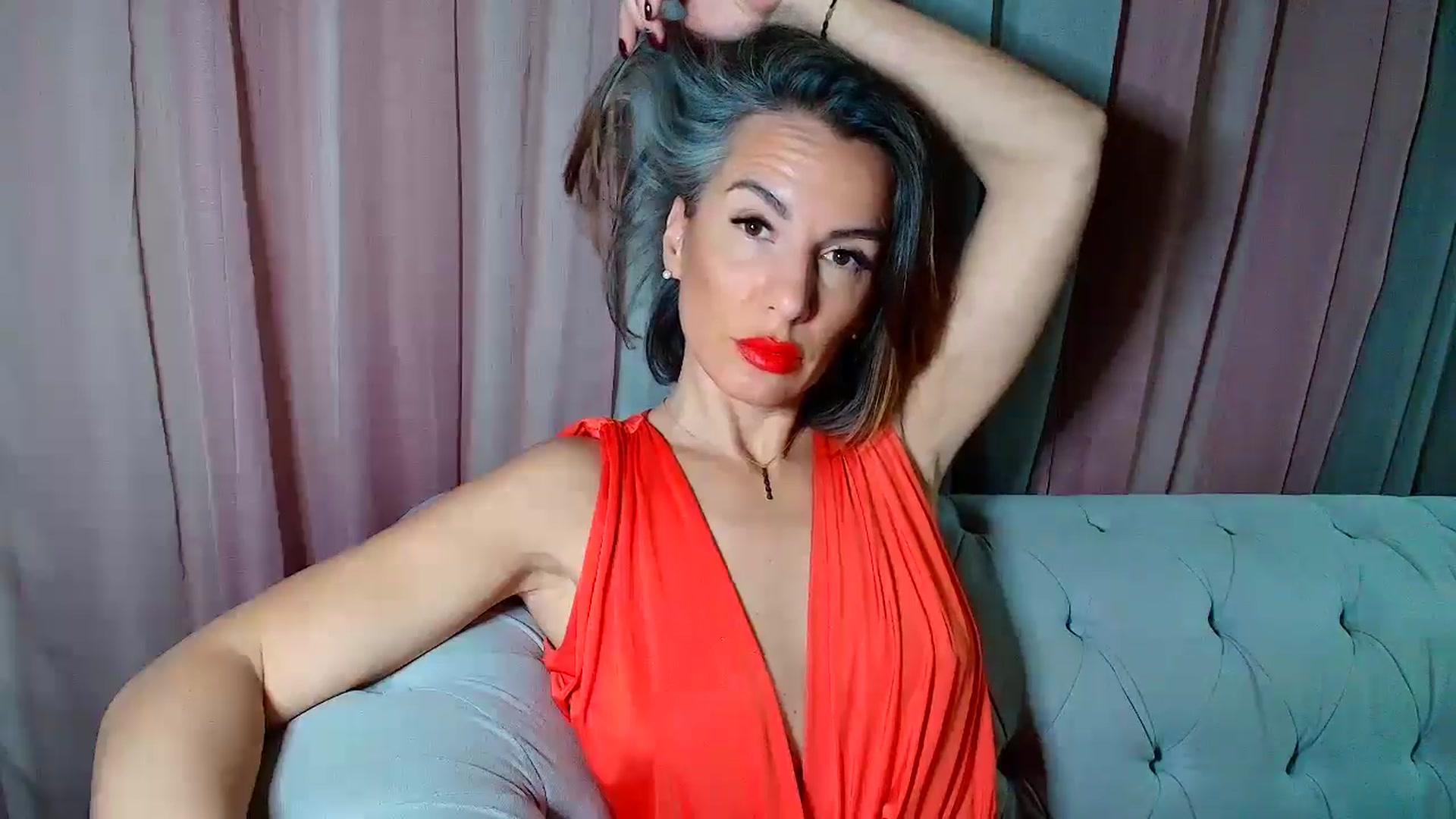 Gallery image thumbnail from Aarte_miss's myfreecams stream on, 12/13/2024, 23:31 image 7 of 20