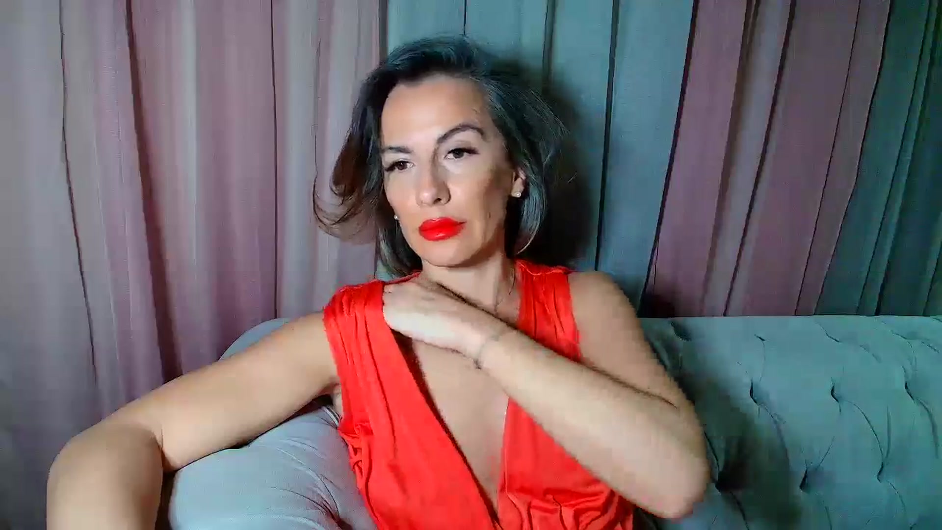 Gallery image thumbnail from Aarte_miss's myfreecams stream on, 12/13/2024, 23:31 image 14 of 20