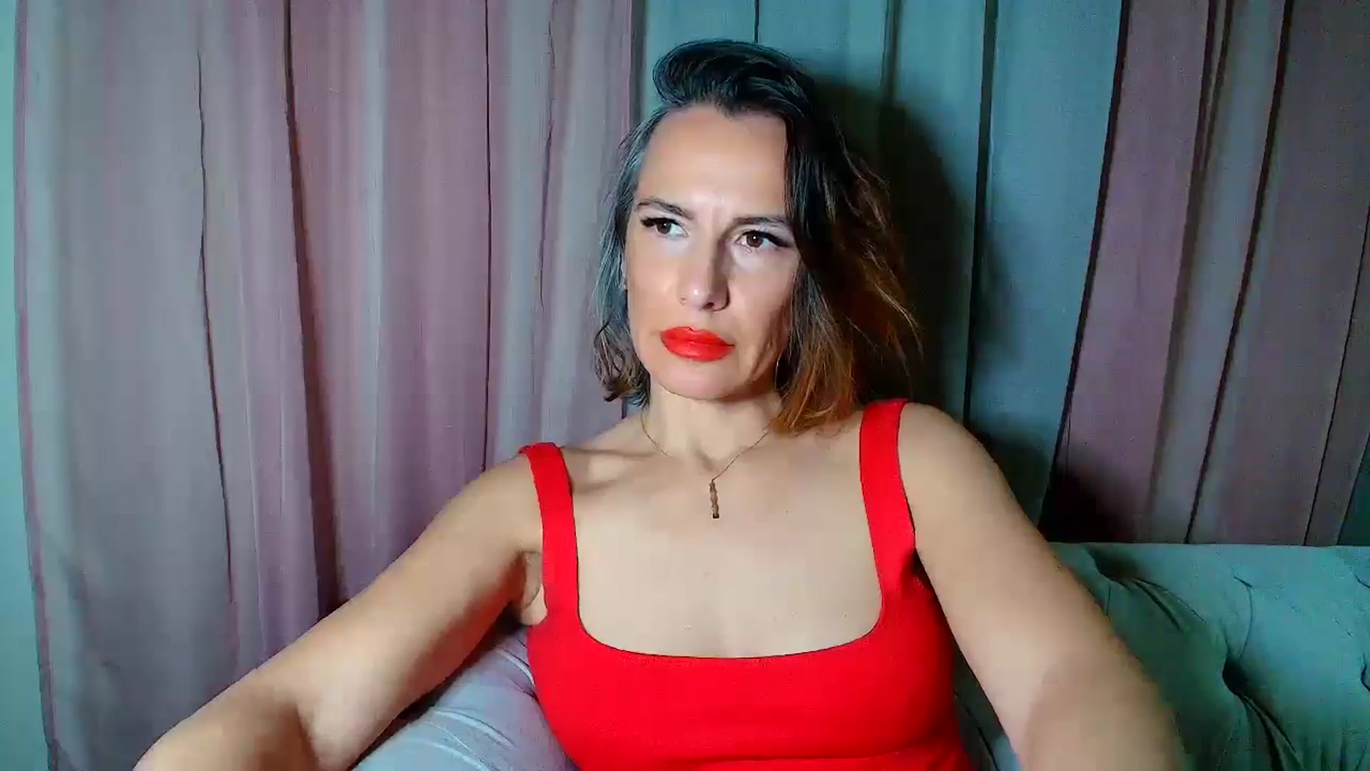 Gallery image thumbnail from Aarte_miss's myfreecams stream on, 12/14/2024, 21:56 image 19 of 20
