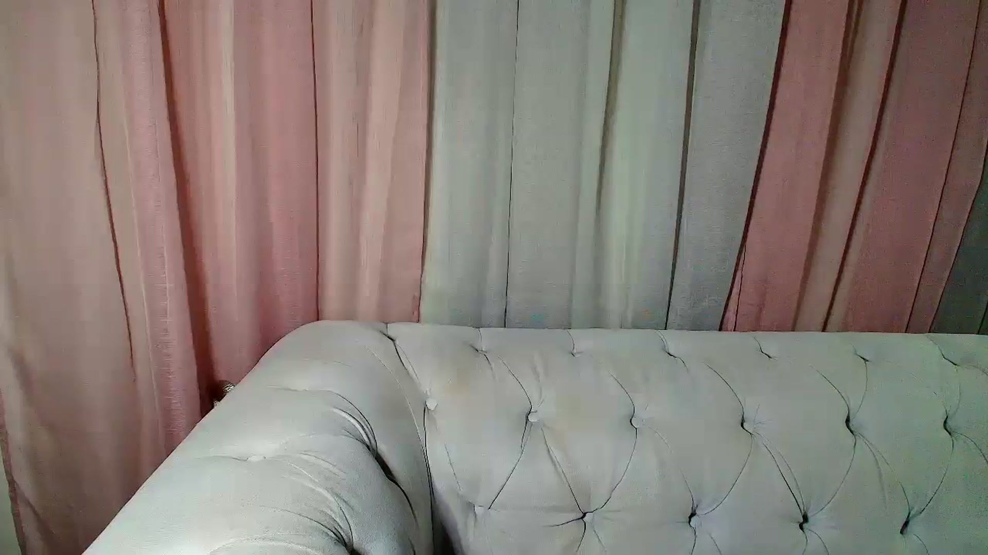 Gallery image thumbnail from Aarte_miss's myfreecams stream on, 12/16/2024, 24:08 image 20 of 20