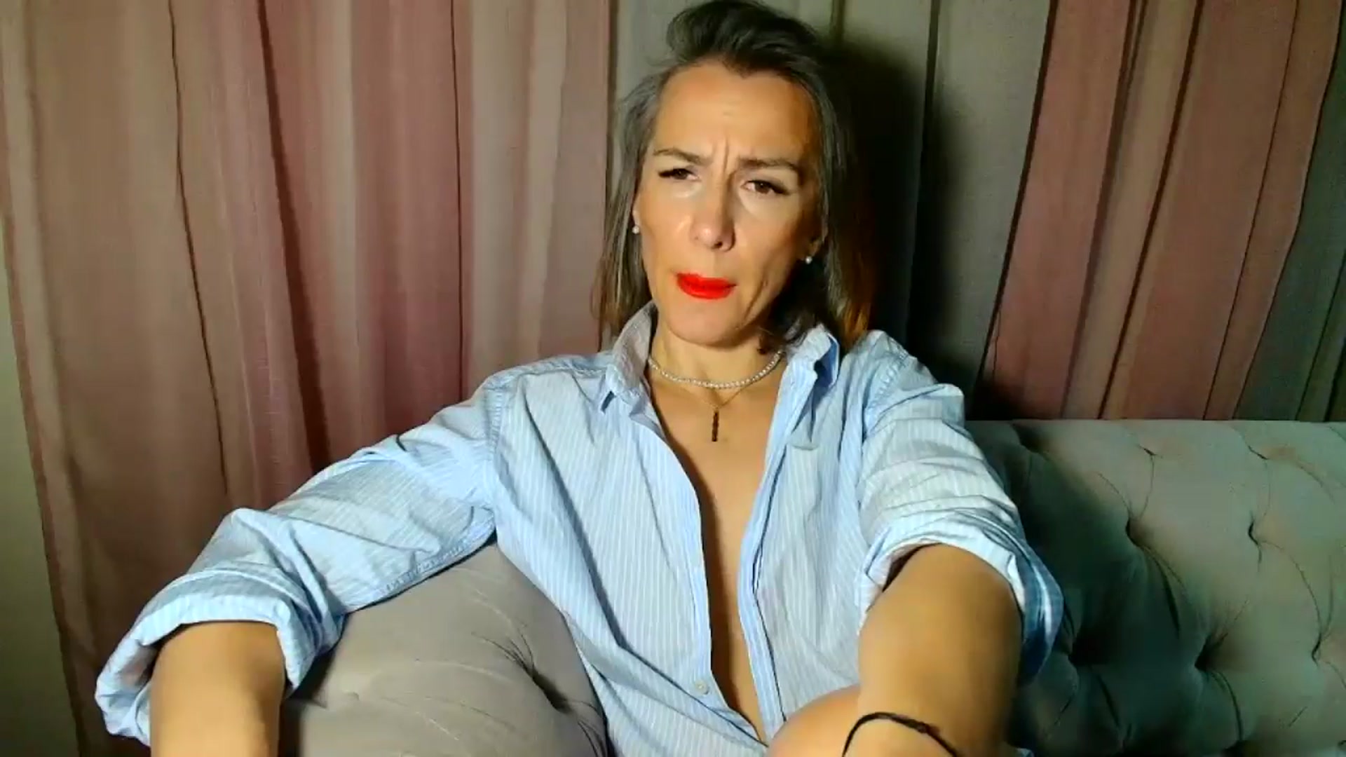 Gallery image thumbnail from Aarte_miss's myfreecams stream on, 12/27/2024, 22:22 image 11 of 20