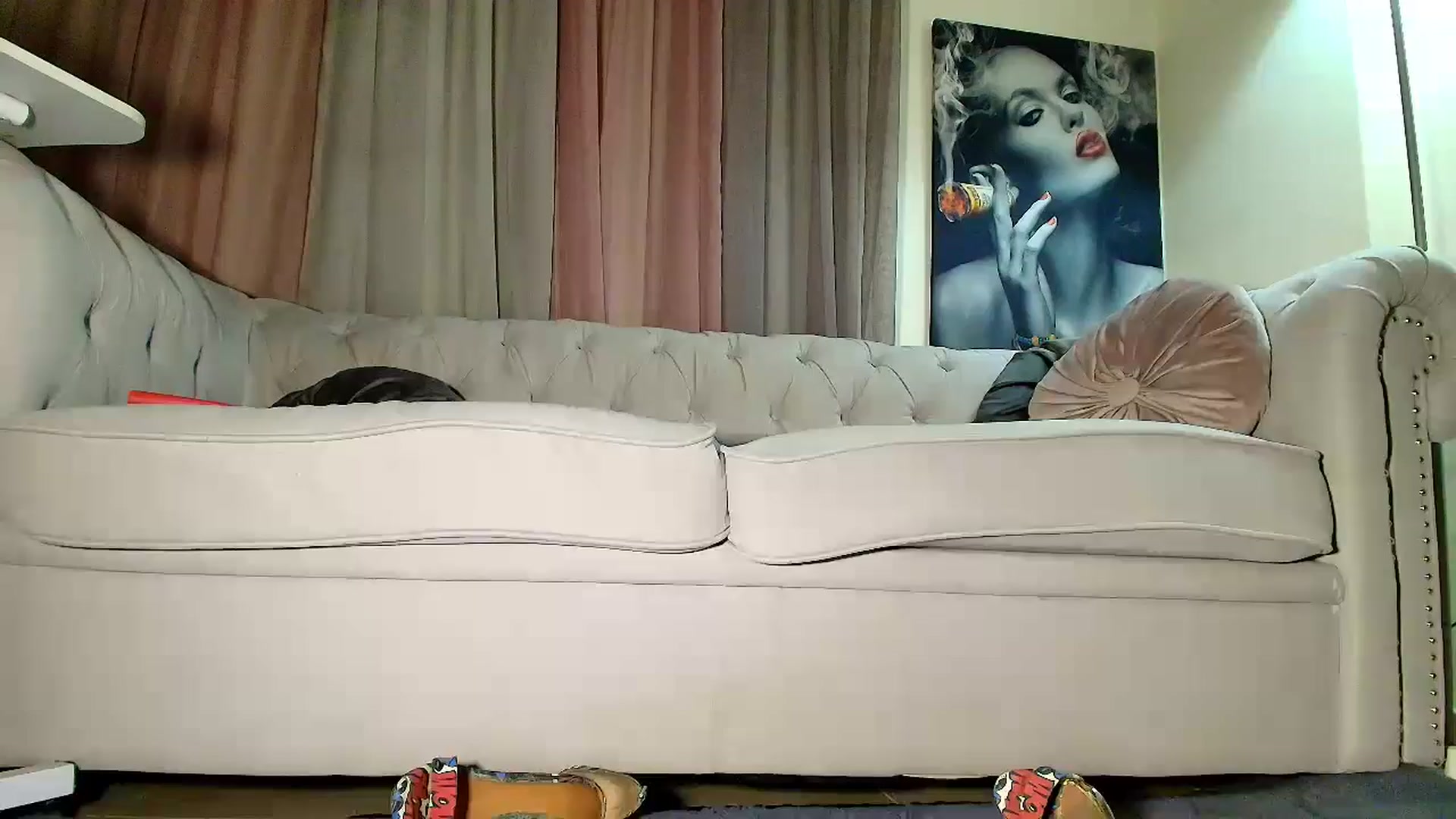 Gallery image thumbnail from Aarte_miss's myfreecams stream on, 12/27/2024, 23:31 image 1 of 20