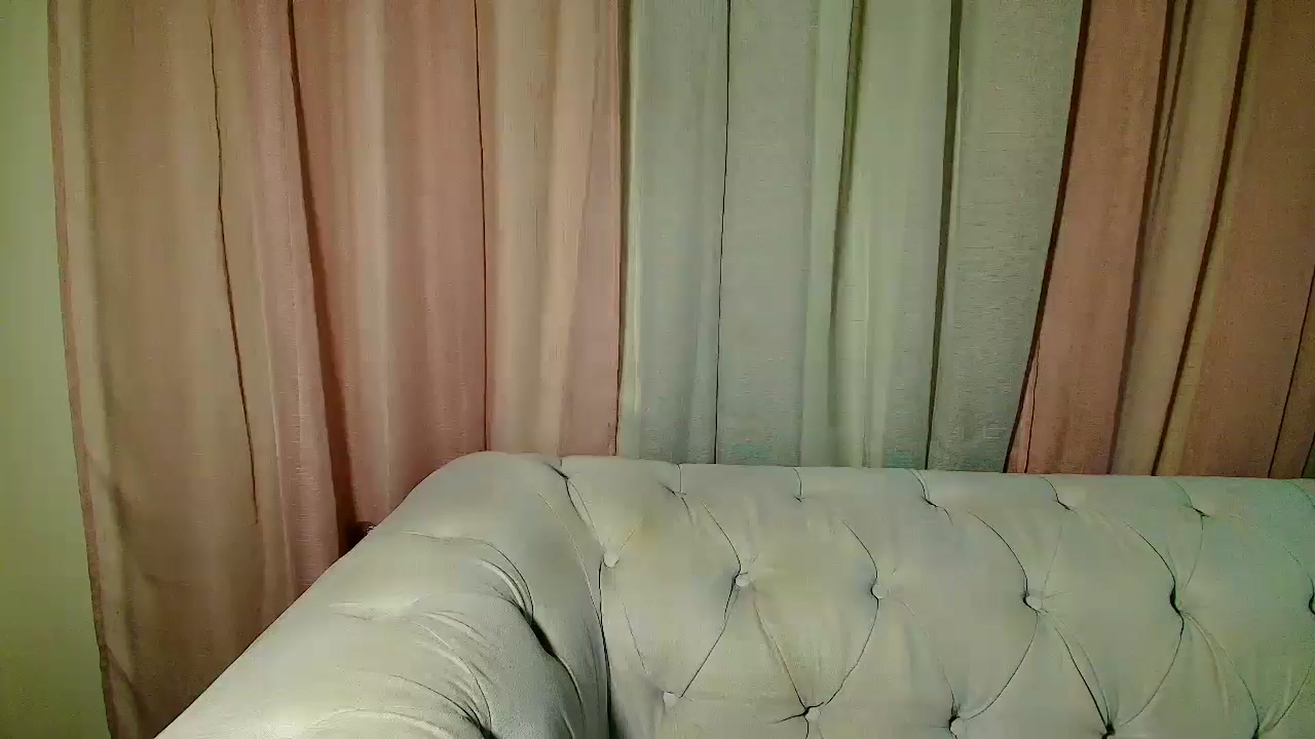 Gallery image thumbnail from Aarte_miss's myfreecams stream on, 12/29/2024, 24:19 image 1 of 20