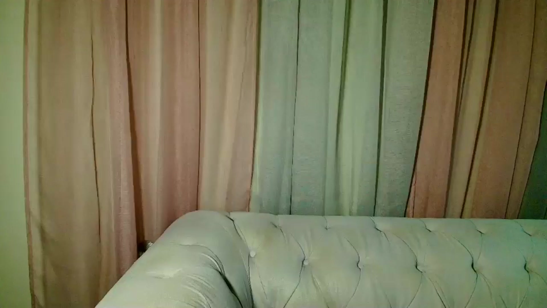 Gallery image thumbnail from Aarte_miss's myfreecams stream on, 12/30/2024, 20:12 image 9 of 20