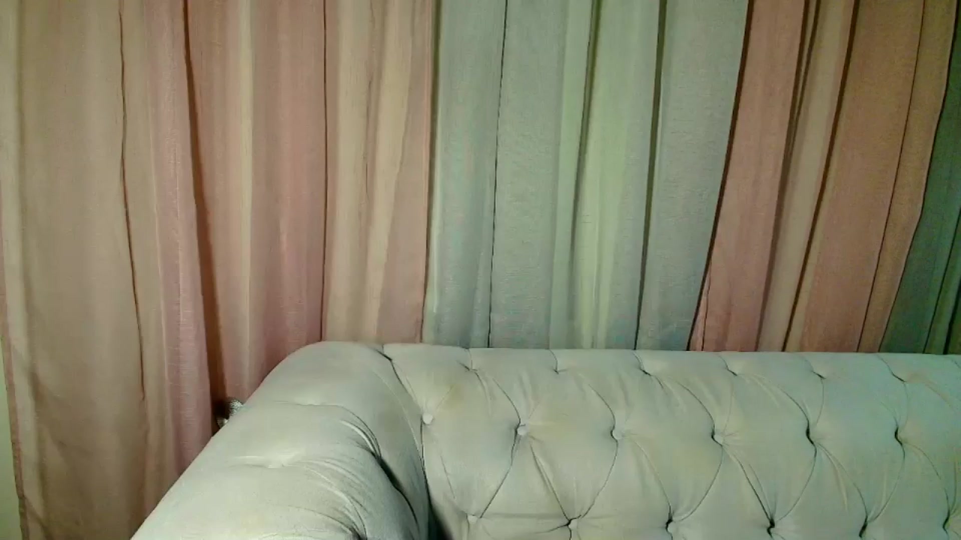 Gallery image thumbnail from Aarte_miss's myfreecams stream on, 01/01/2025, 23:57 image 6 of 20