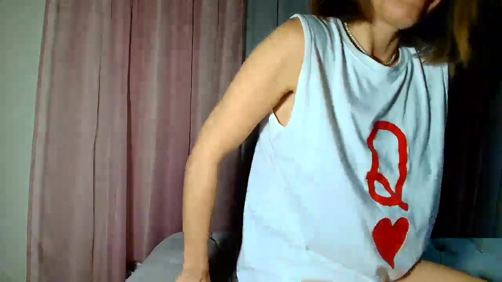 Gallery image thumbnail from Aarte_miss's myfreecams stream on, 01/05/2025, 24:01 image 18 of 20