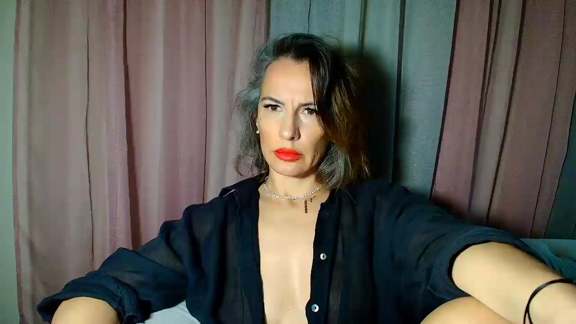Gallery image thumbnail from Aarte_miss's myfreecams stream on, 01/05/2025, 21:25 image 19 of 20