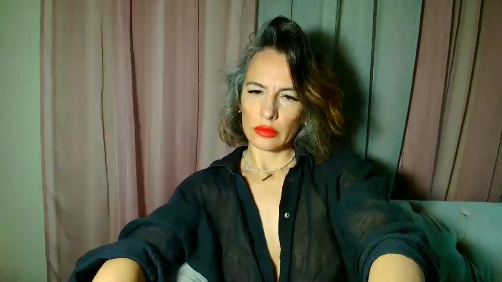 Gallery image thumbnail from Aarte_miss's myfreecams stream on, 01/05/2025, 21:25 image 8 of 20