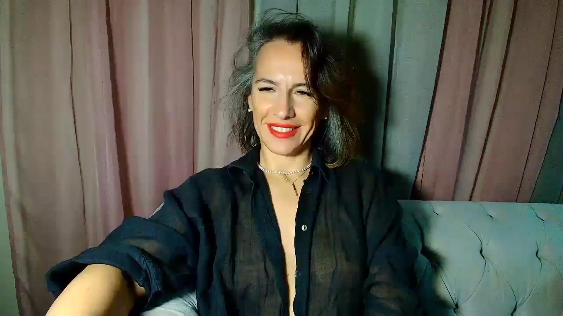 Gallery image thumbnail from Aarte_miss's myfreecams stream on, 01/06/2025, 01:14 image 9 of 20