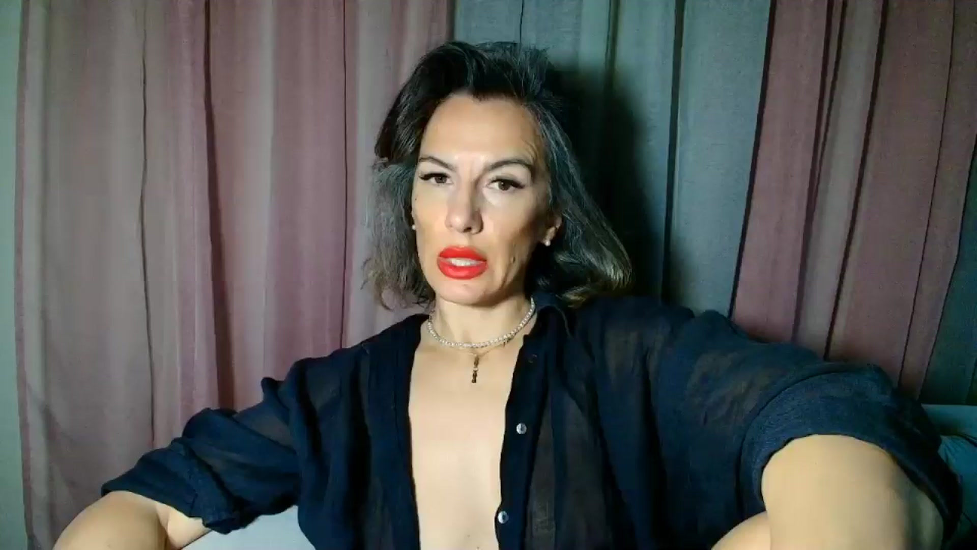 Gallery image thumbnail from Aarte_miss's myfreecams stream on, 01/06/2025, 01:14 image 1 of 20