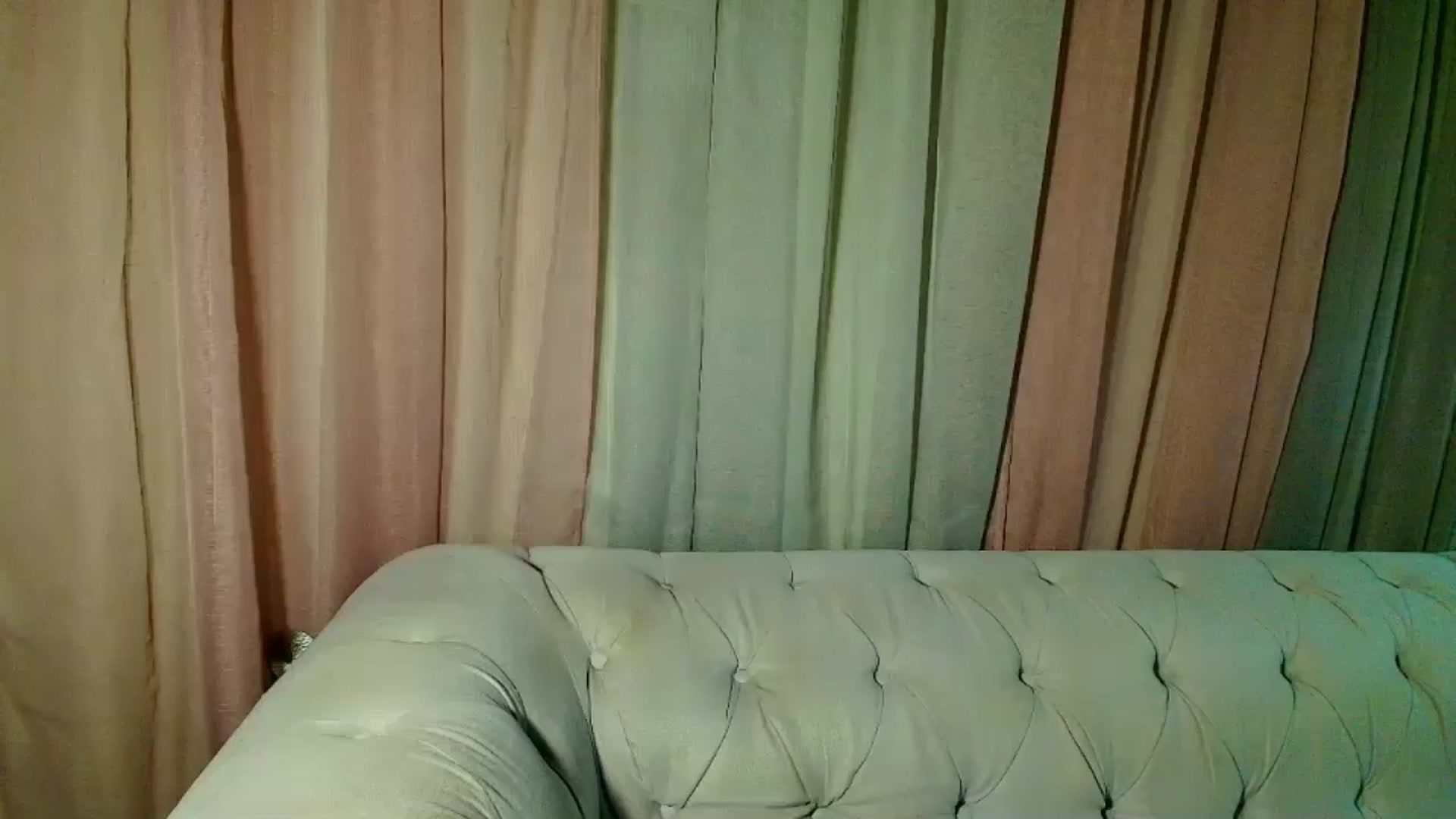 Gallery image thumbnail from Aarte_miss's myfreecams stream on, 01/09/2025, 22:00 image 8 of 20