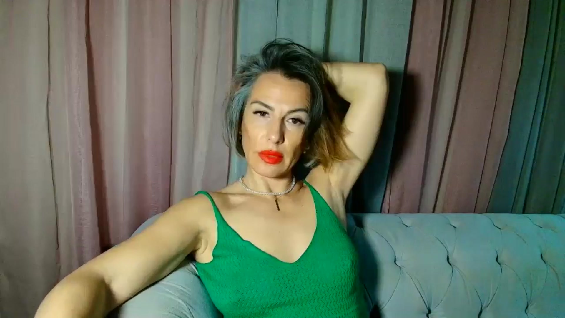 Gallery image thumbnail from Aarte_miss's myfreecams stream on, 01/09/2025, 22:00 image 15 of 20