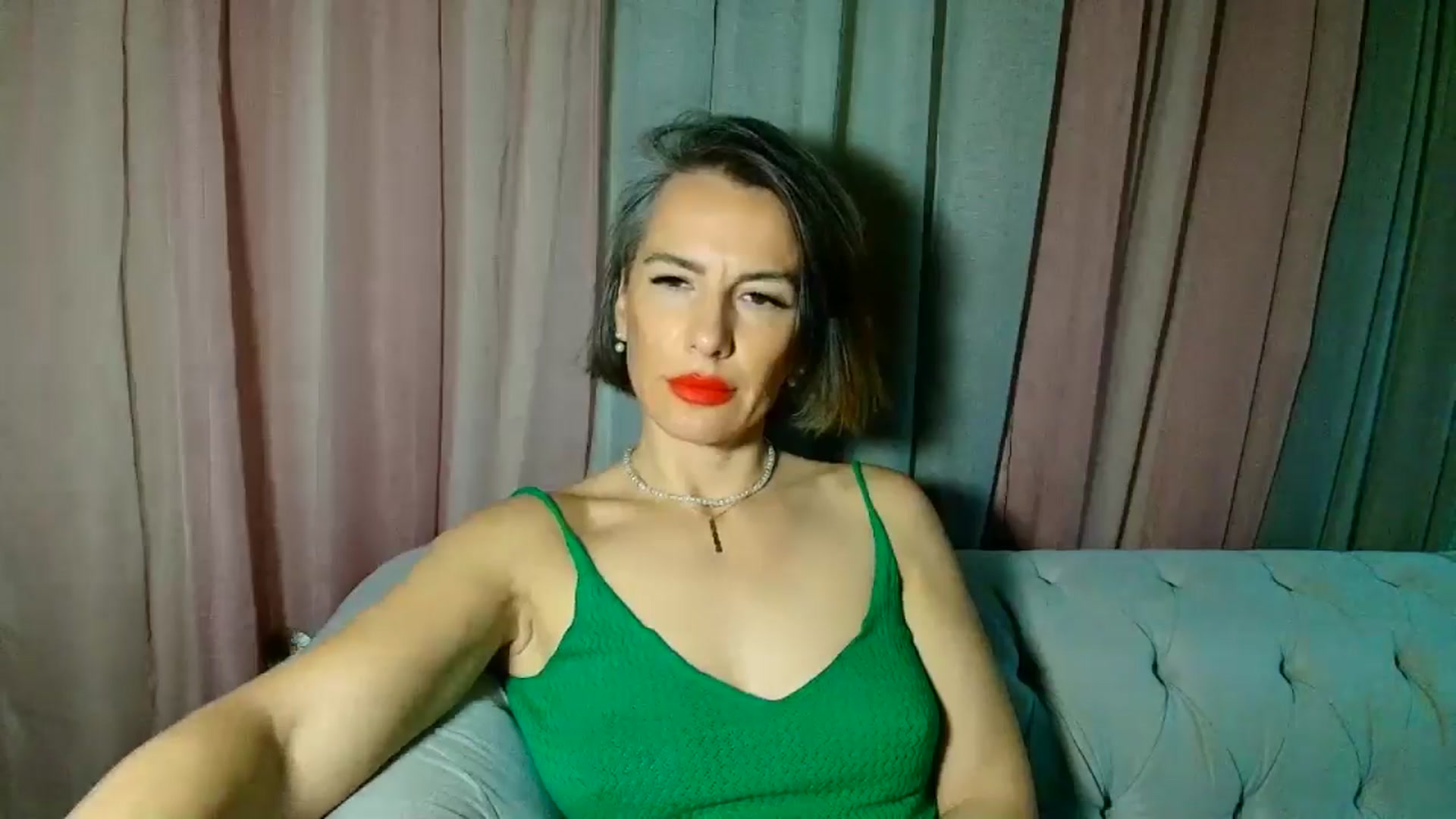 Gallery image thumbnail from Aarte_miss's myfreecams stream on, 01/09/2025, 22:00 image 13 of 20