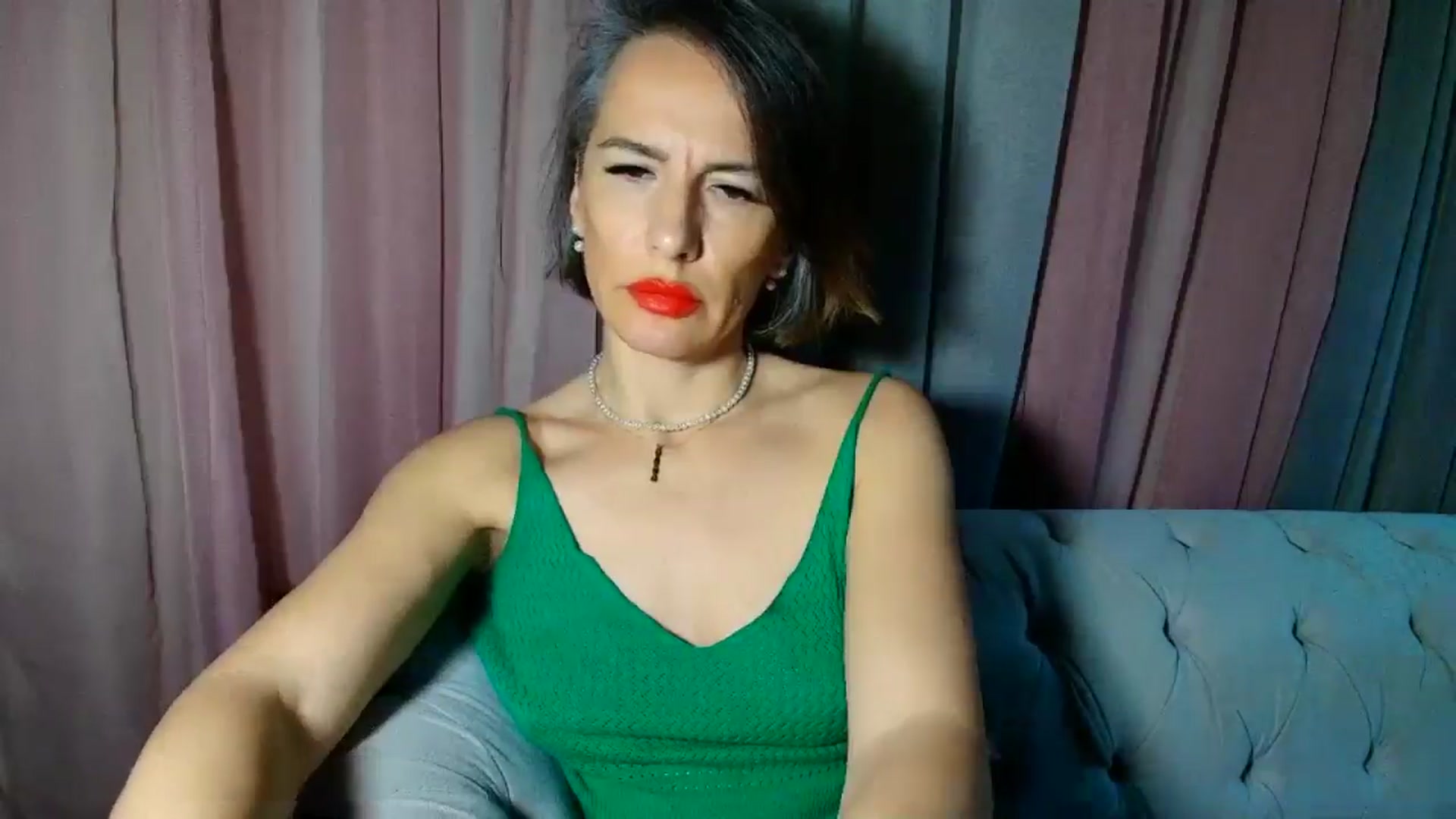 Gallery image thumbnail from Aarte_miss's myfreecams stream on, 01/10/2025, 24:03 image 17 of 20