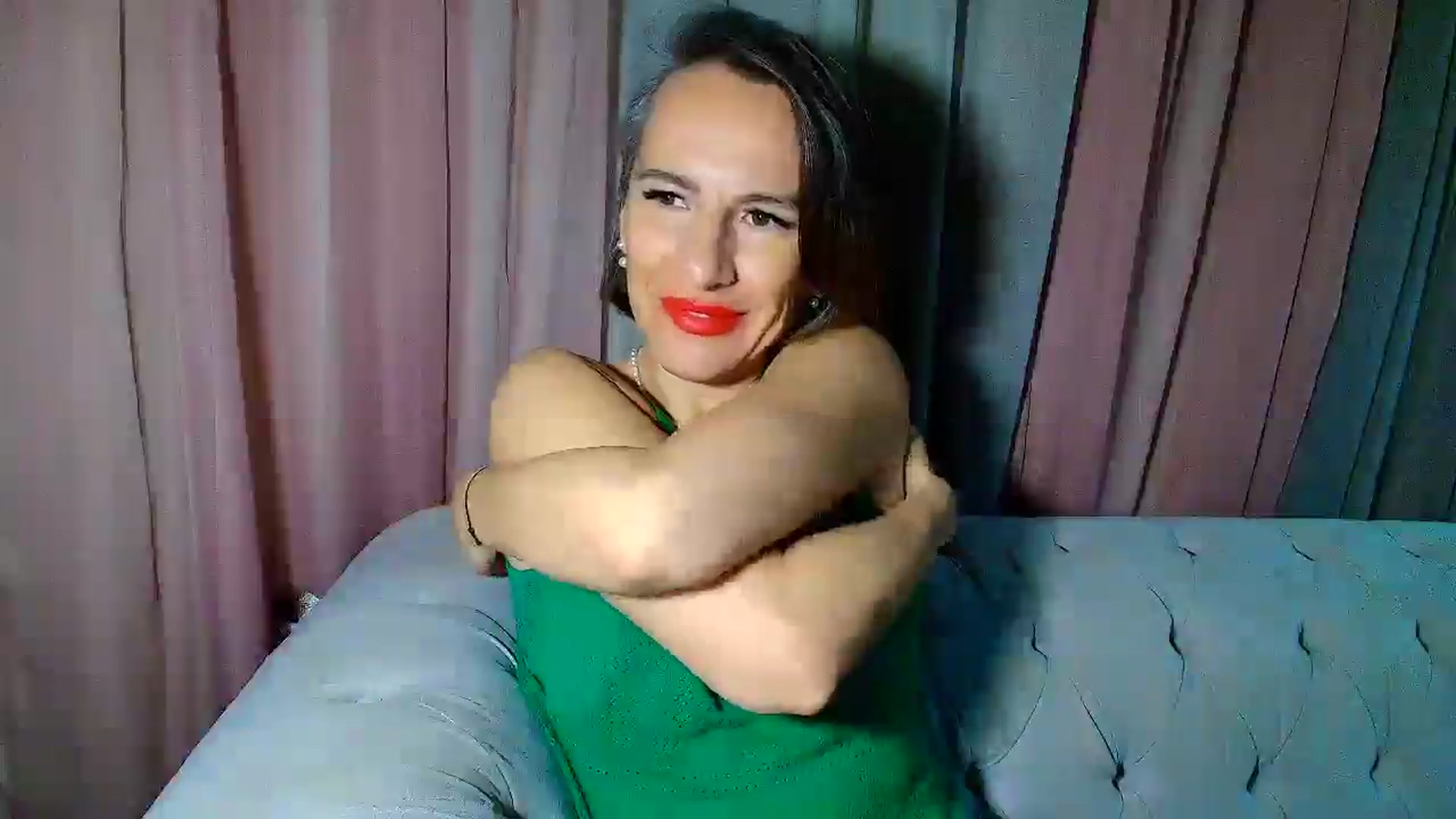 Gallery image thumbnail from Aarte_miss's myfreecams stream on, 01/10/2025, 01:00 image 8 of 20