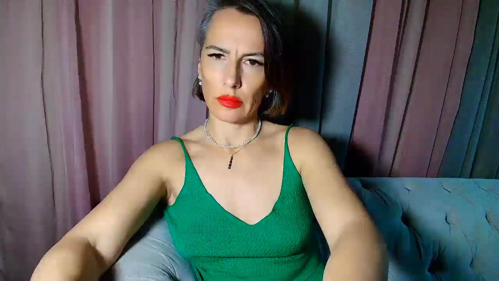 Gallery image thumbnail from Aarte_miss's myfreecams stream on, 01/10/2025, 01:00 image 5 of 20