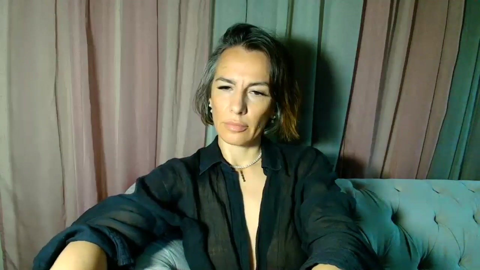 Gallery image thumbnail from Aarte_miss's myfreecams stream on, 01/11/2025, 24:11 image 4 of 20