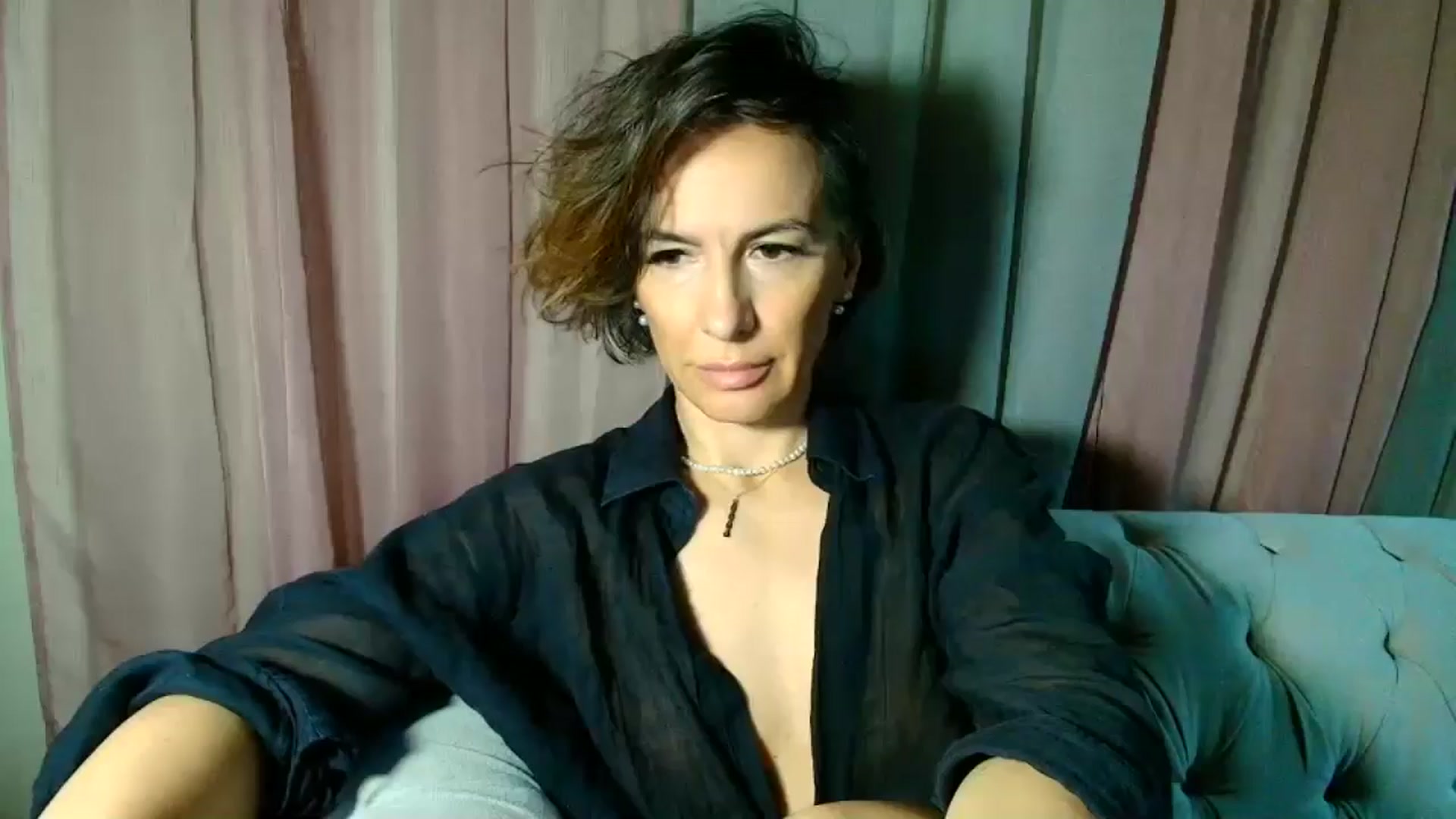 Gallery image thumbnail from Aarte_miss's myfreecams stream on, 01/11/2025, 24:59 image 9 of 20