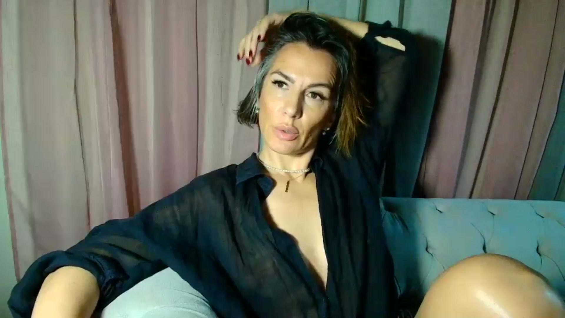 Gallery image thumbnail from Aarte_miss's myfreecams stream on, 01/11/2025, 24:59 image 2 of 20