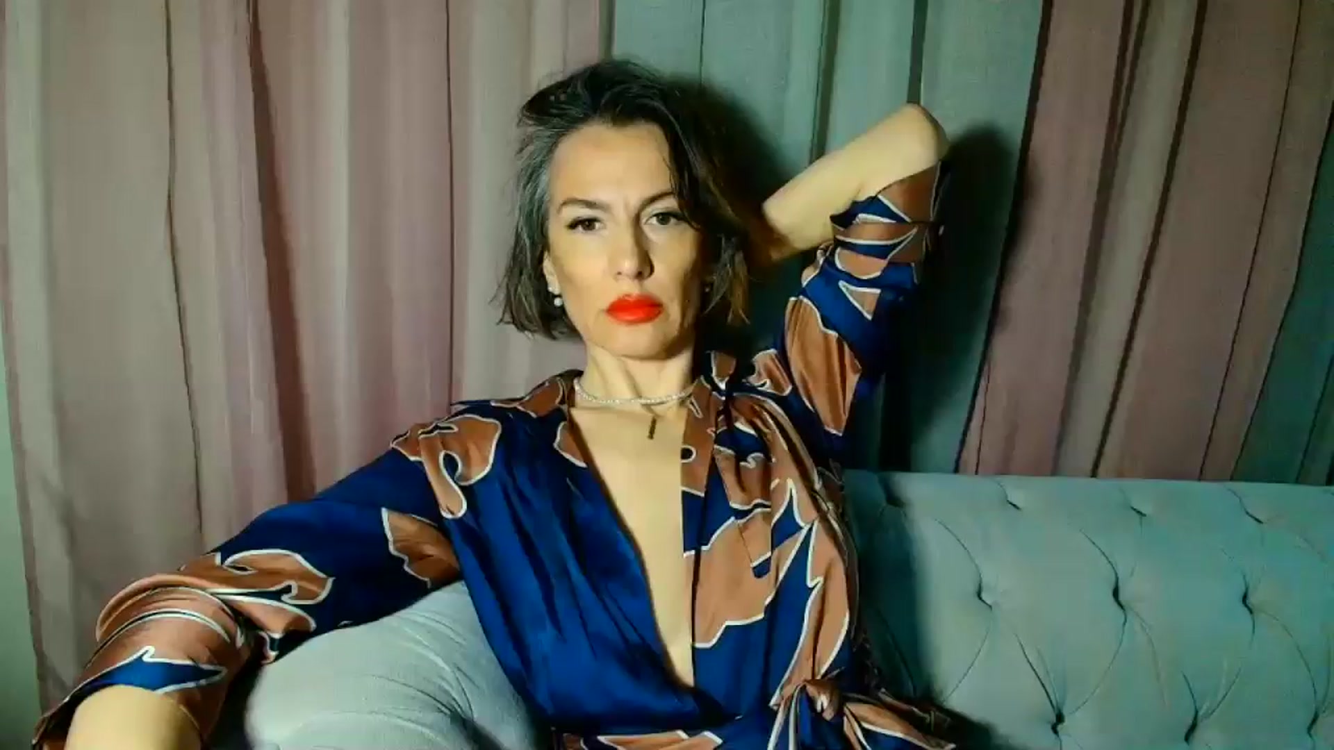 Gallery image thumbnail from Aarte_miss's myfreecams stream on, 01/13/2025, 24:05 image 1 of 20