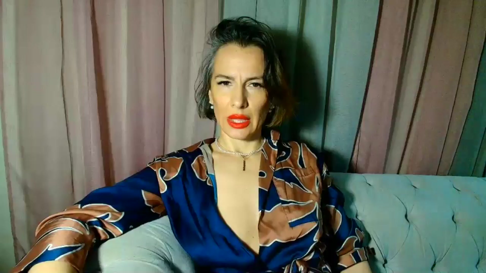 Gallery image thumbnail from Aarte_miss's myfreecams stream on, 01/13/2025, 24:05 image 4 of 20