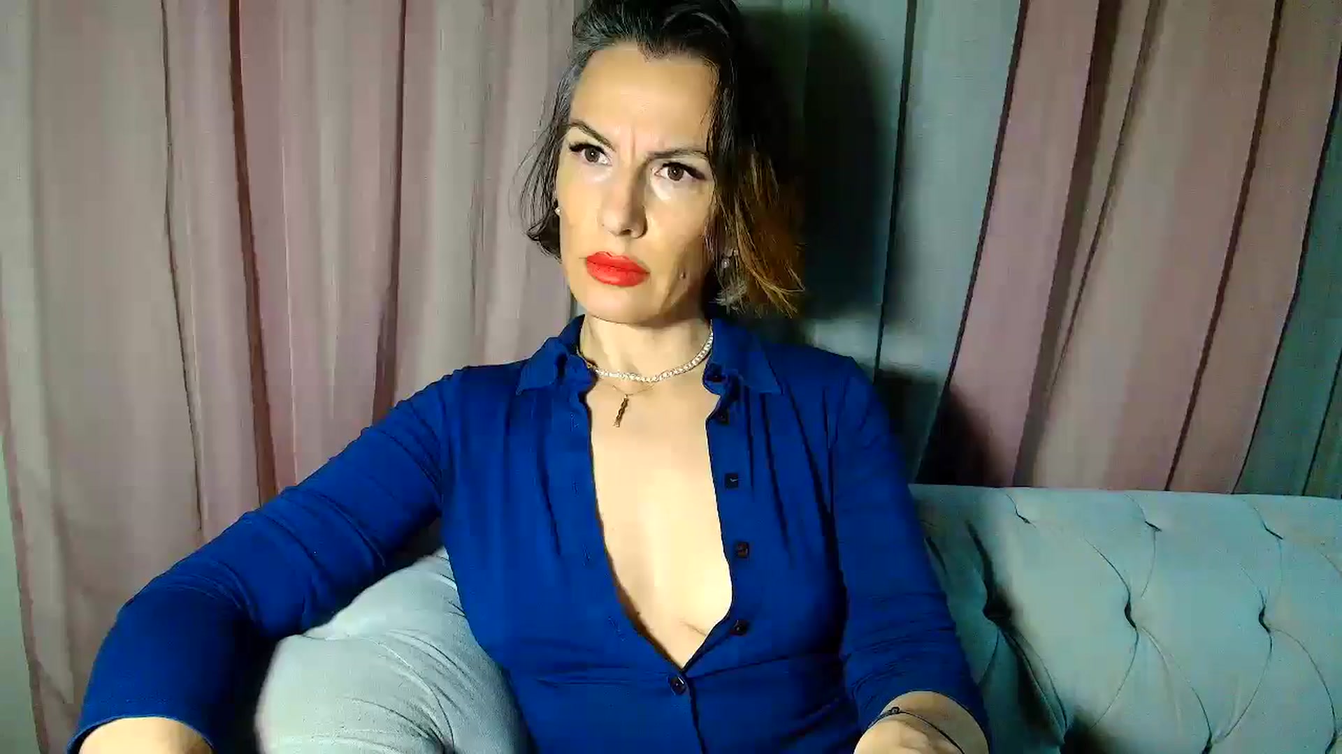 Gallery image thumbnail from Aarte_miss's myfreecams stream on, 01/15/2025, 24:03 image 9 of 20