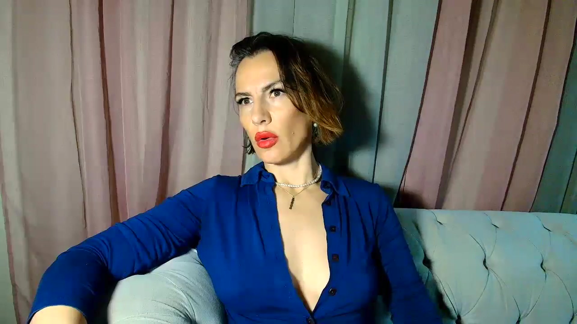 Gallery image thumbnail from Aarte_miss's myfreecams stream on, 01/15/2025, 24:03 image 8 of 20