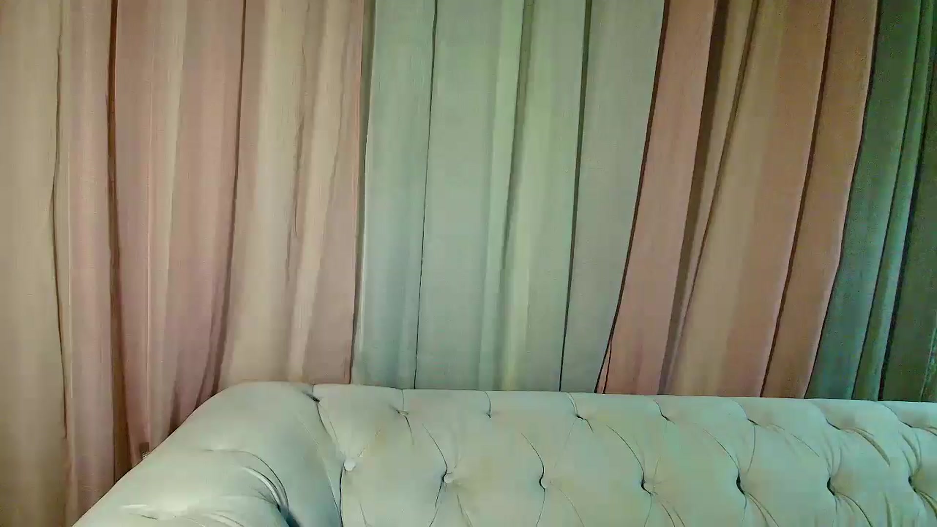 Gallery image thumbnail from Aarte_miss's myfreecams stream on, 02/14/2025, 01:56 image 9 of 20