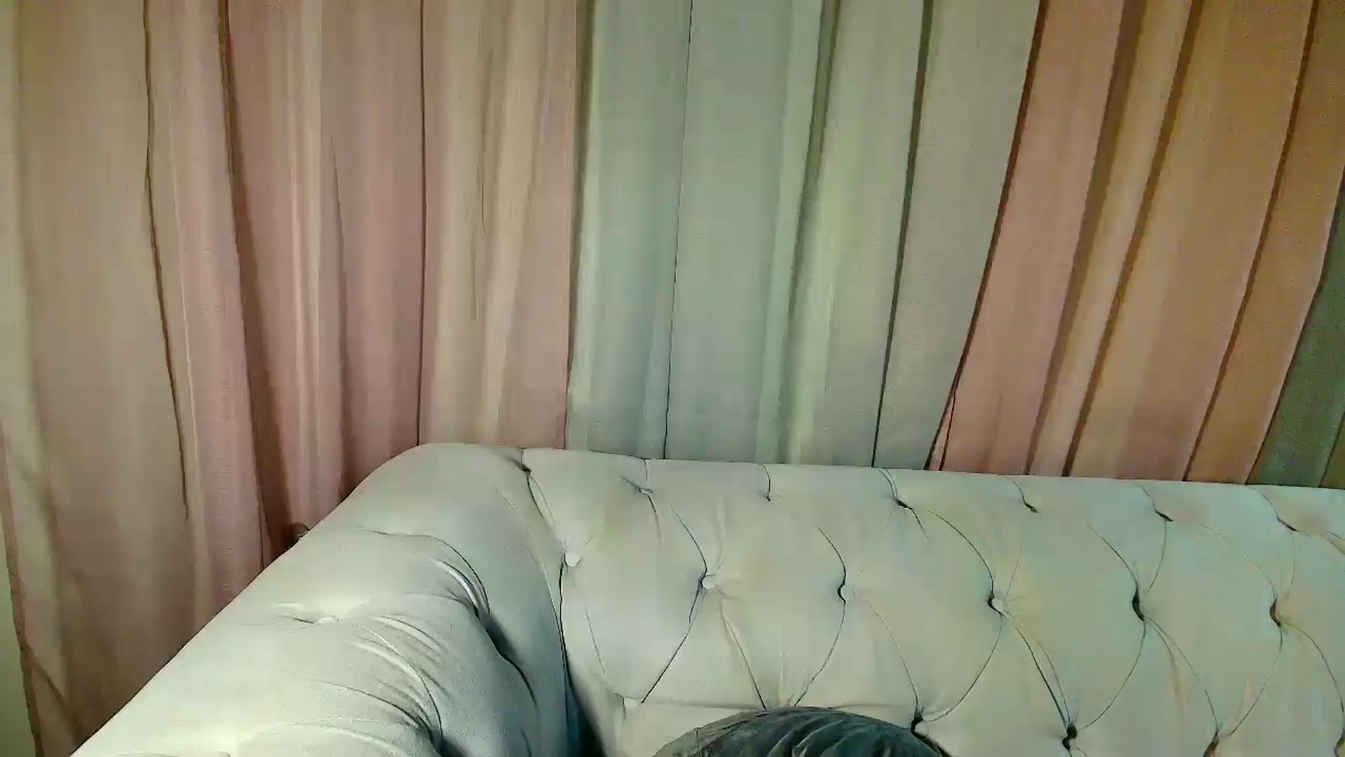 Gallery image thumbnail from Aarte_miss's myfreecams stream on, 02/16/2025, 02:46 image 11 of 20