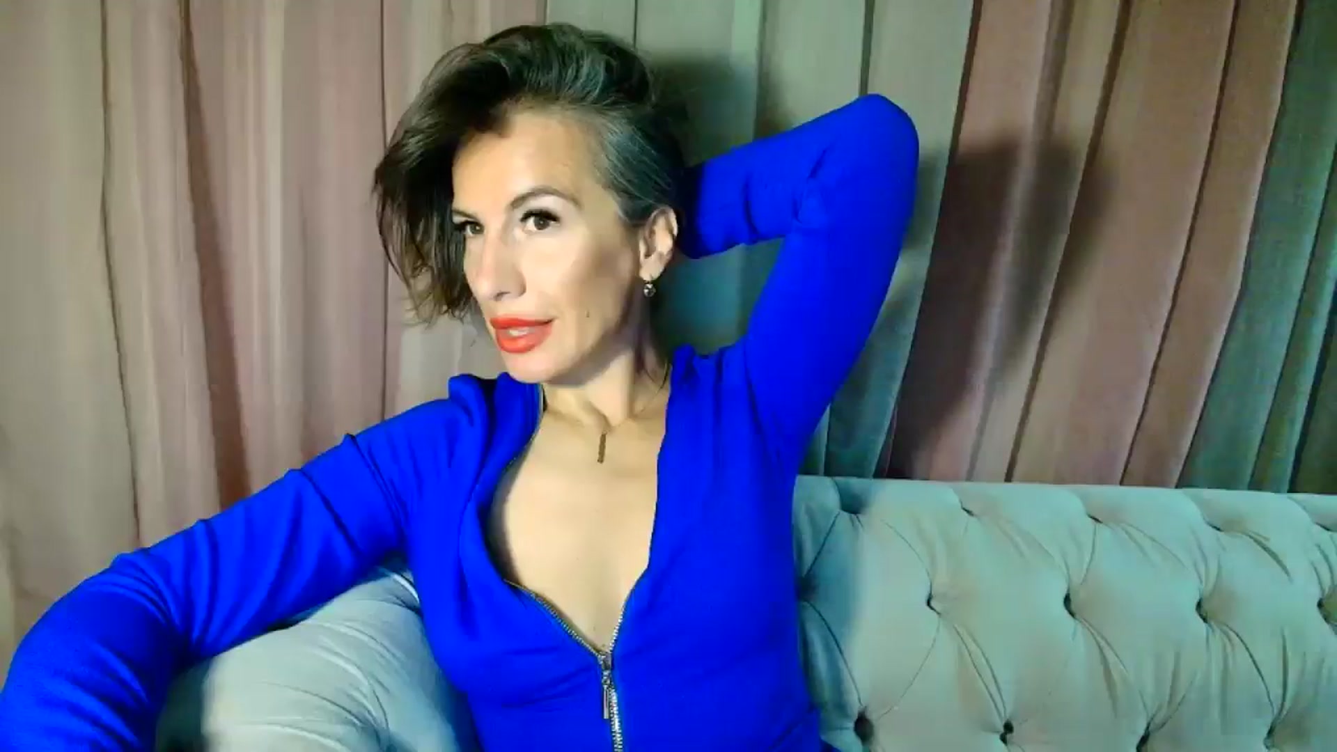 Gallery image thumbnail from Aarte_miss's myfreecams stream on, 02/23/2025, 03:34 image 12 of 20