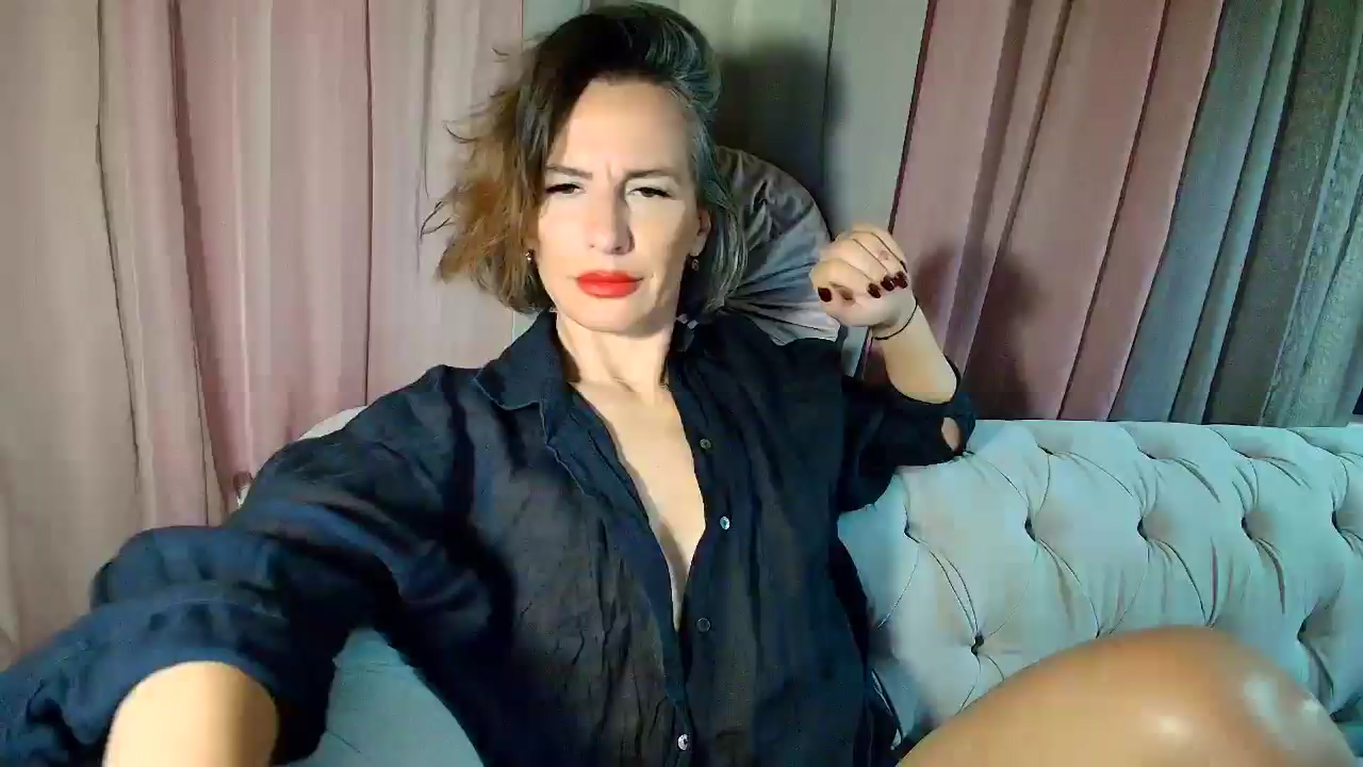 Gallery image thumbnail from Aarte_miss's myfreecams stream on, 02/24/2025, 24:02 image 2 of 20