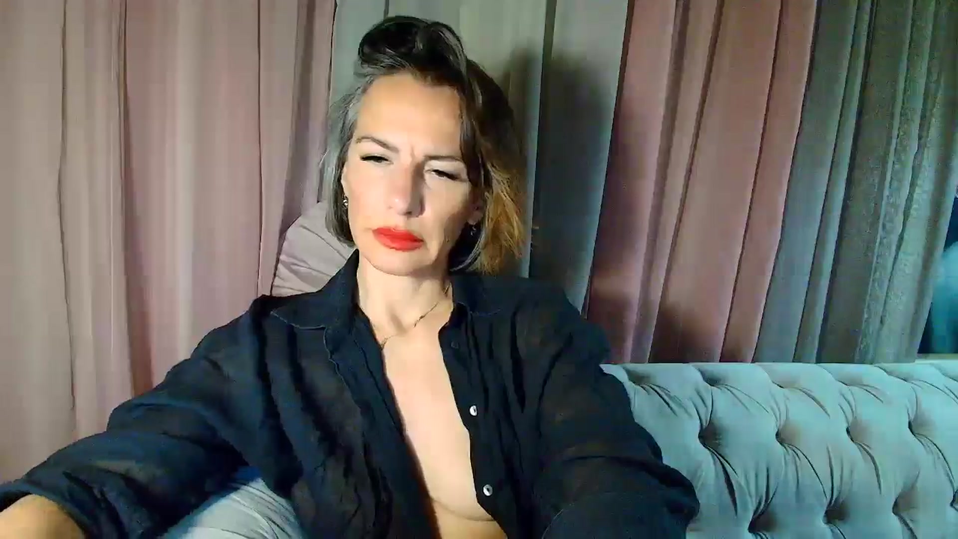 Gallery image thumbnail from Aarte_miss's myfreecams stream on, 02/24/2025, 24:02 image 13 of 20