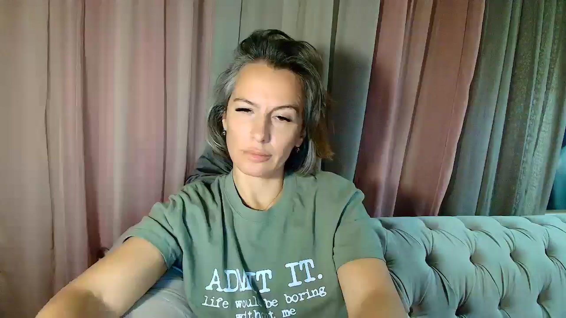 Gallery image thumbnail from Aarte_miss's myfreecams stream on, 03/01/2025, 24:03 image 12 of 20