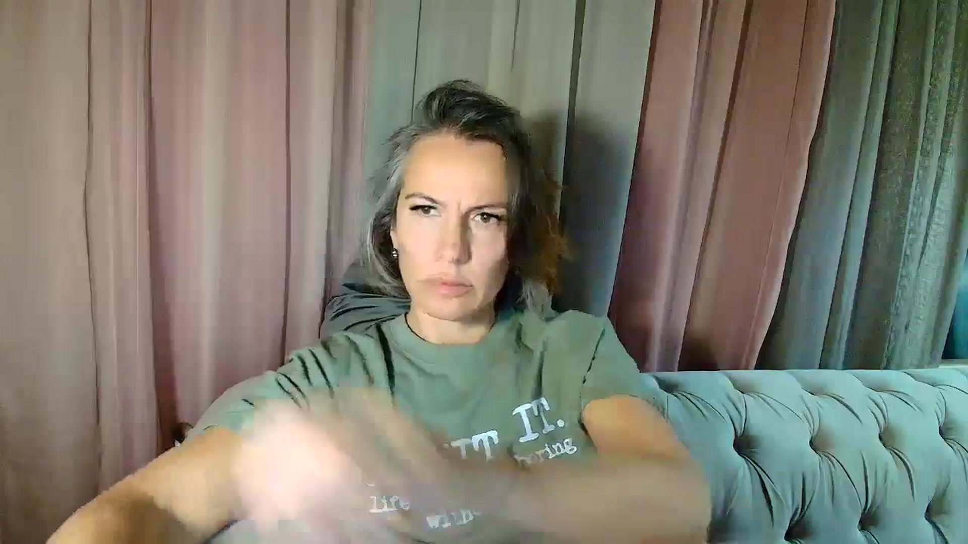 Gallery image thumbnail from Aarte_miss's myfreecams stream on, 03/01/2025, 24:03 image 4 of 20