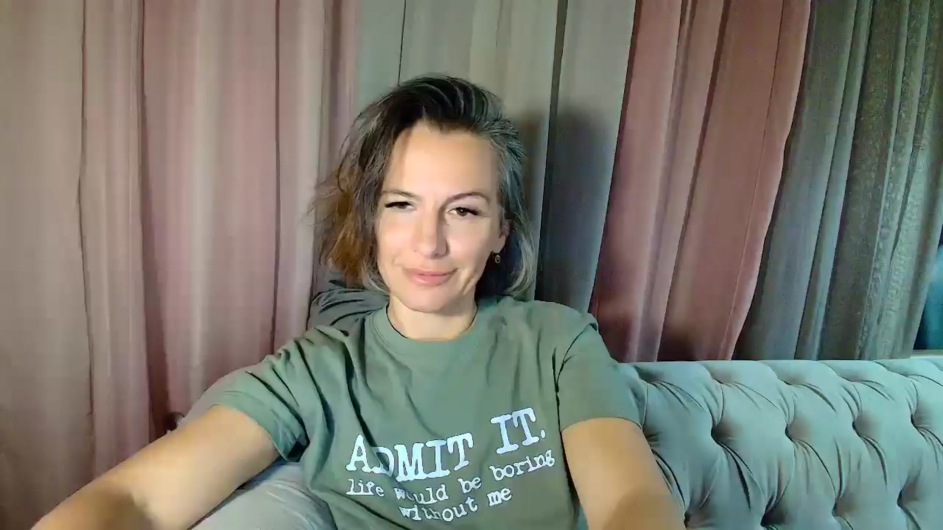 Gallery image thumbnail from Aarte_miss's myfreecams stream on, 03/01/2025, 24:03 image 8 of 20