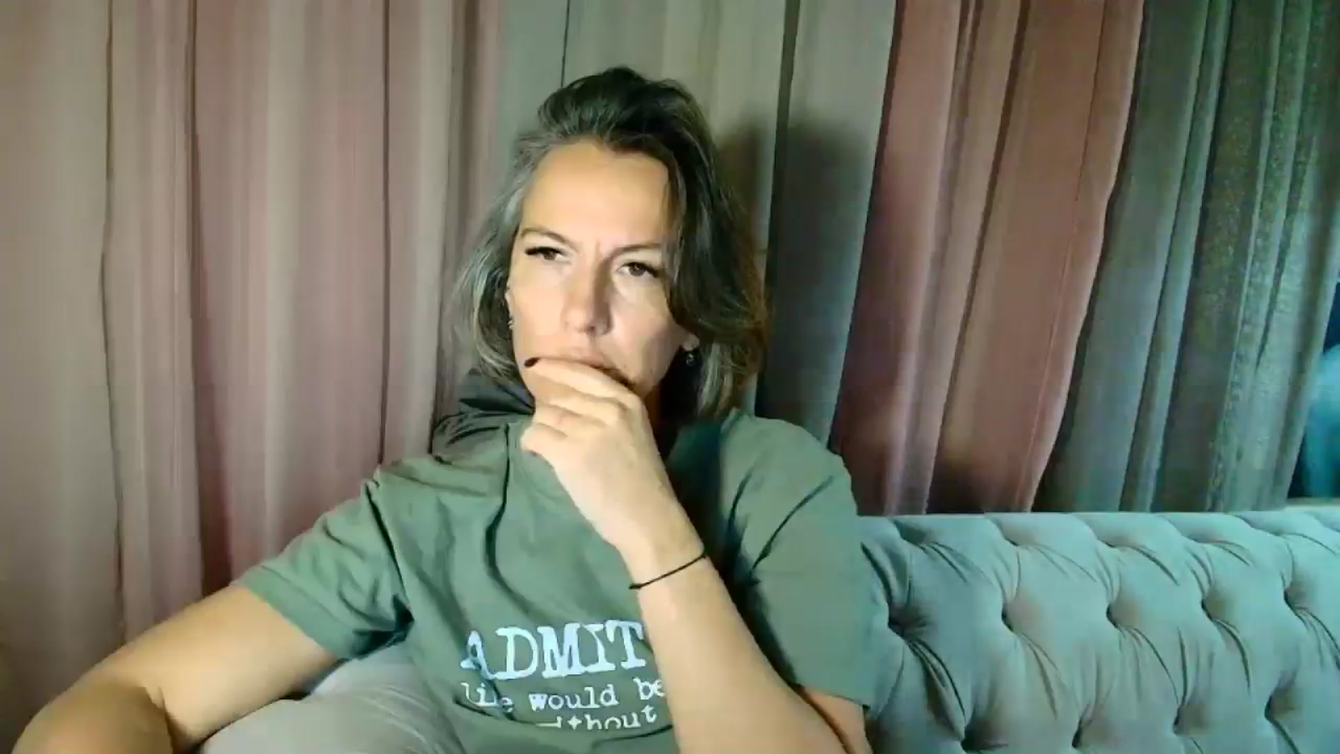 Gallery image thumbnail from Aarte_miss's myfreecams stream on, 03/01/2025, 24:03 image 20 of 20