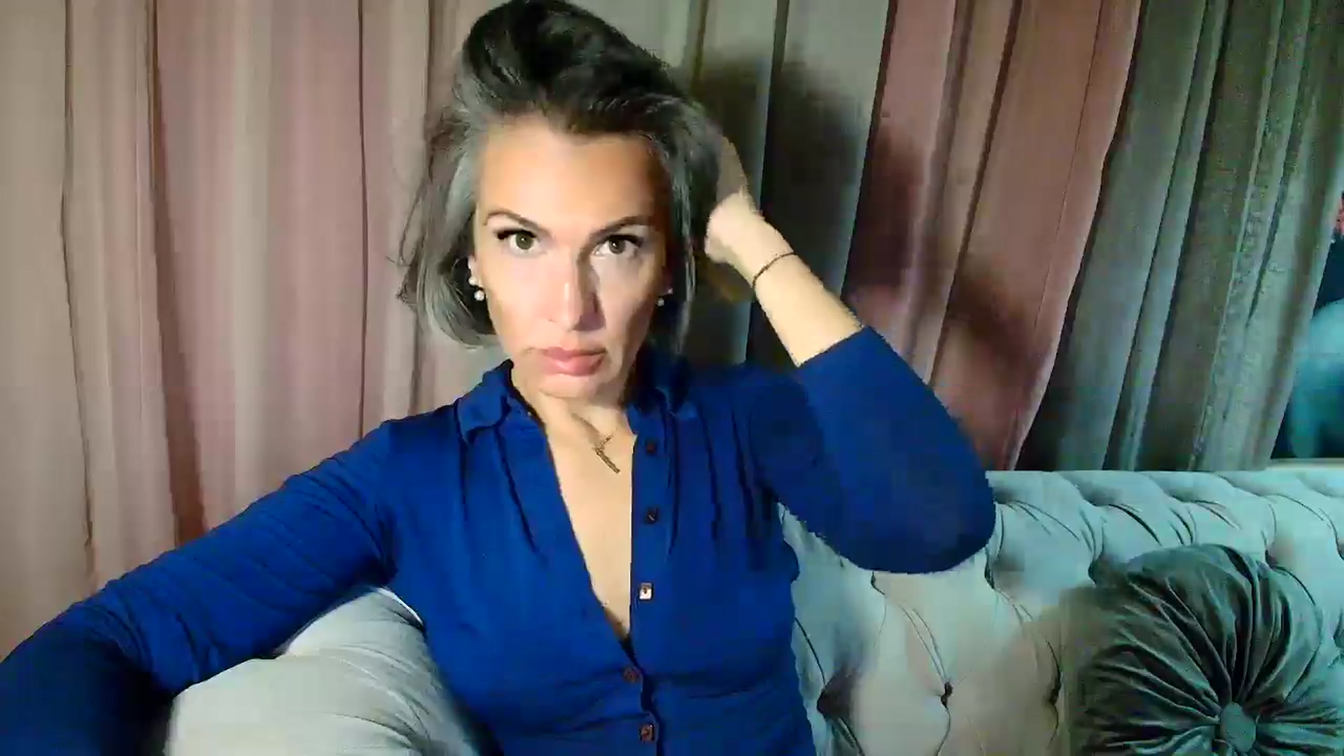 Gallery image thumbnail from Aarte_miss's myfreecams stream on, 03/02/2025, 22:44 image 17 of 20