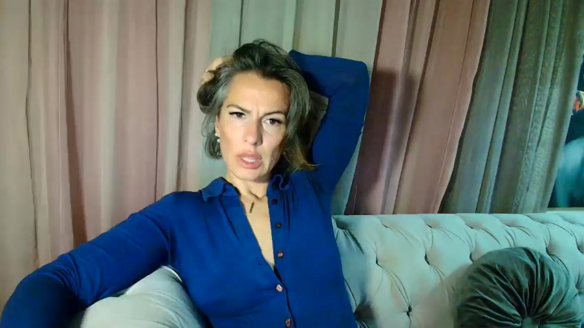 Gallery image thumbnail from Aarte_miss's myfreecams stream on, 03/02/2025, 23:33 image 15 of 20